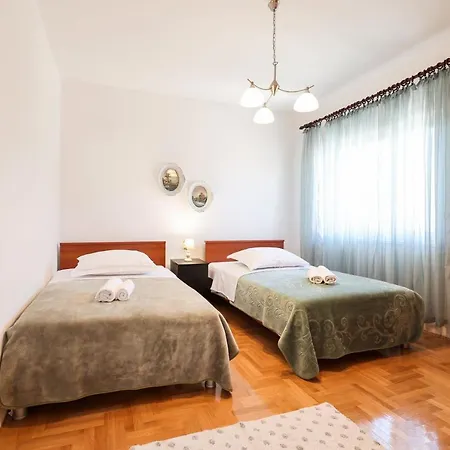 3 Bedroom Apartment For 5 People Zadar Exterior photo