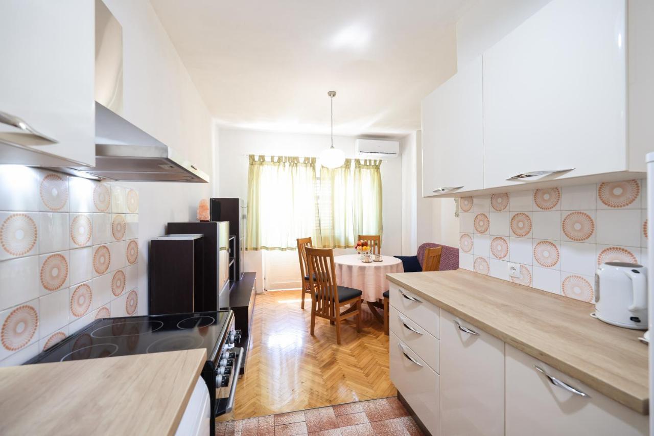 Apartment 3 Bedroom For 5 People
