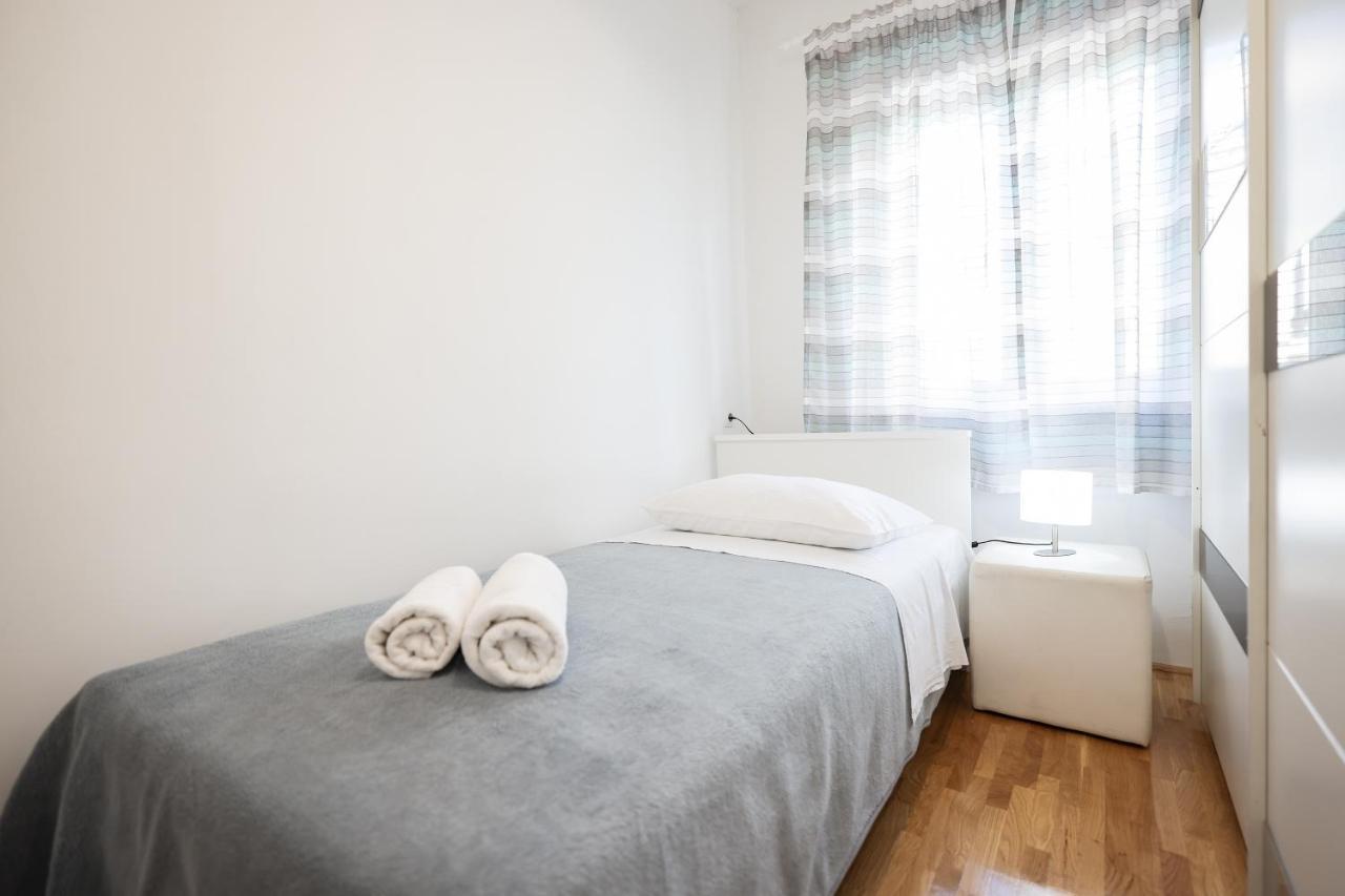 Apartment 3 Bedroom For 5 People