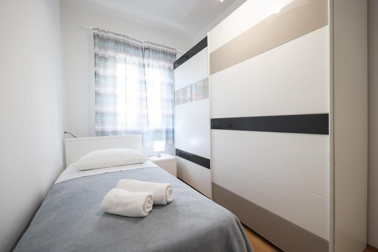 3 Bedroom For 5 People