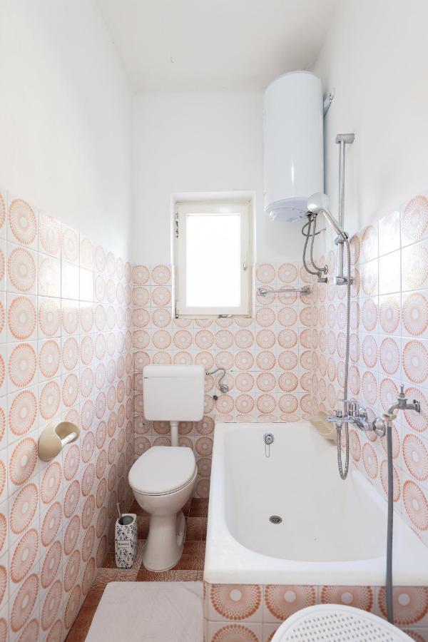 3 Bedroom For 5 People
